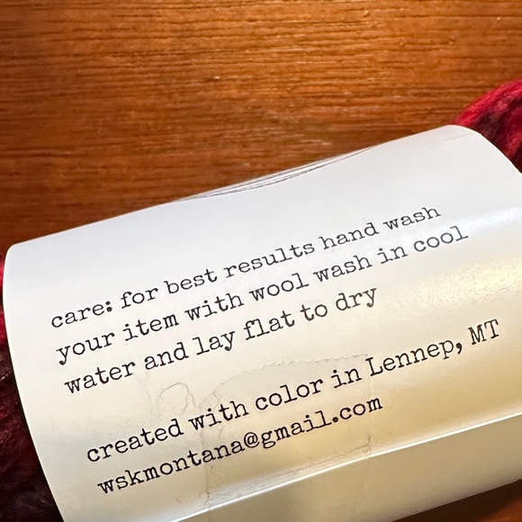 WSK Hand-Dyed Crimson Night Bulky Yarn - Picture 4 of 5